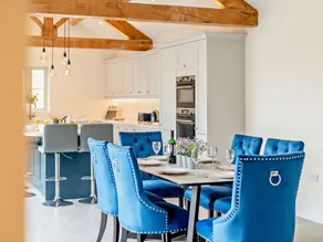 Fully equipped lovely cottage with garden & hot tub | Pet-friendly - Image 3