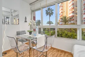 Ferienwohnung mit Pool und Garten | Meerblick - Image 2