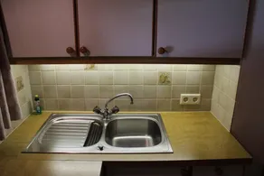 Holiday apartment with garden, barbecue & terrace - Image 5