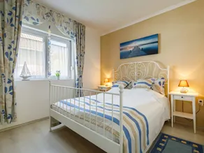 Fully equipped holiday home with terrace, garden & private pool - Image 5