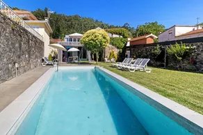 Ferienhaus mit privatem Pool, Terrasse und Grill | Bergblick - Image 2