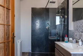 Chambre chez l'habitant avec internet haut débit | Vue mer | Idéale pour le télétravail - Image 5