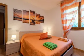 Wohnung mit Garten und Terrasse - Image 2