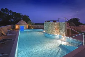 5 Schlafzimmer, 5 Badezimmer, privater Pool, Holzkohlegrill, Wohnzimmer, Küche - Image 3