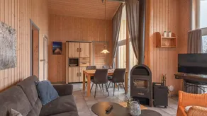 Holiday home with hot tub, terrace & garden | Next to the beach | Dogs allowed - Image 4