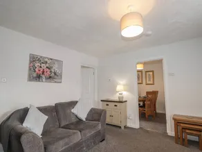 Cottage with garden - Image 5
