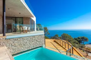 Villa mit Pool, Whirlpool und Terrasse | Panoramablick - Image 2