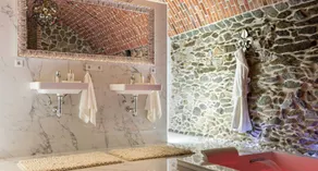 Appartement de vacances avec jacuzzi et piscine privée - Image 4