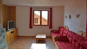 Chalet, 100m from ski slopes, sauna, terrace, balcony, fireplace or stove, parking, tv, ski locker - Image 2