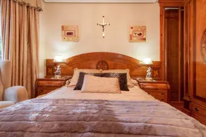 Private room with pool, jacuzzi & barbeque | Garden view - Image 3