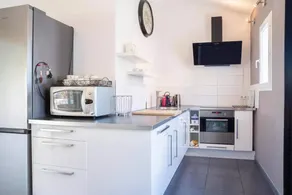Holiday Home With Private Pool - Image 4