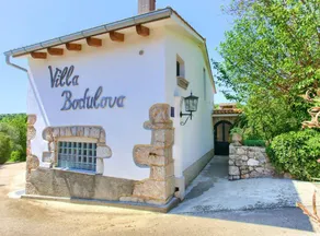Tranquil Getaway Polje Villa With Pool - Image 4