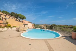Appartement de vacances avec terrasse, piscine et jardin | Vue mer - Image 3