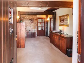 Cottage with garden - Image 4