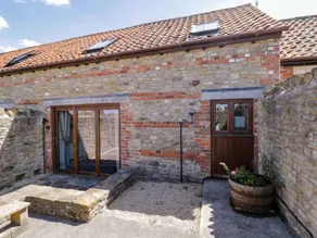 Children-friendly cottage with garden & pool | Pet-friendly - Image 2