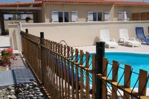 Family-oriented house with garden, barbecue & private pool | Pool view | Pets allowed - Image 3