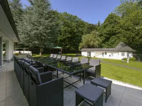 Fully equipped spacious house with hot tub & sauna - Image 3