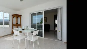Apartment with terrace & garden | Mountain view - Image 4