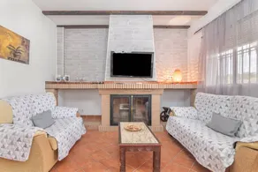 House with terrace, garden & private pool | Garden view - Image 3