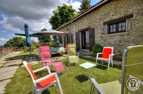 Gite with barbecue, garden & terrace - Image 2