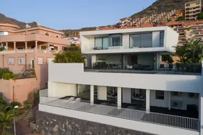 Vacation Home 'Kai Torviscas' with Sea View, Wi-Fi and Air Conditioning - Image 3