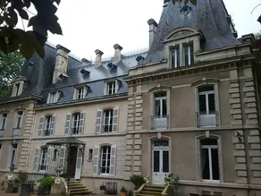 House with barbeque, garden & private pool - Image 2