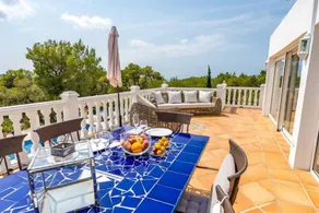 Casa con terrazza, piscina privata e griglia | Vista sulla montagna - Image 2