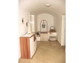 Nice house with barbeque & garden - Image 4