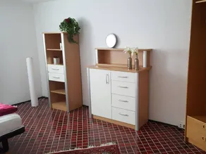 Apartment with terrace - Image 5