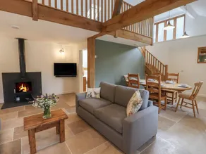 Cottage with garden & barbeque - Image 4