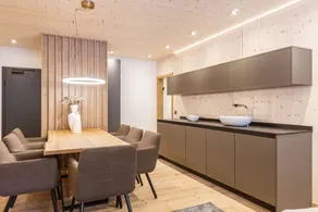 Aparthotel con terrazza, sauna e piscina | Accanto allo sci - Image 2