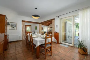 Fully equipped holiday home with private pool, BBQ & garden | Garden view | Pets are welcome - Image 5