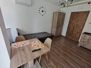 Flat with terrace | Garden view - Image 4