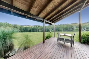 Gorgeous Hunter Valley Villa with a Spa Bath - Image 5