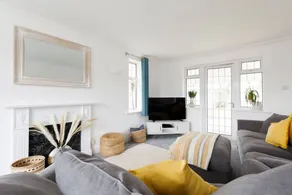 Family-friendly house with barbeque & garden | Next to the beach | Suitable for remote work | Pets are welcome - Image 5