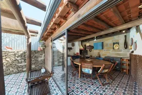 Agréable maison de vacances entièrement équipée avec jardin, piscine privée et barbecue | Vue jardin | Parfaite pour le travail à distance - Image 4