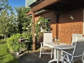 Ferienwohnung „Feldblick“ – Entspannung mit Weitblick im Herzen der Krummhörn - Image 2