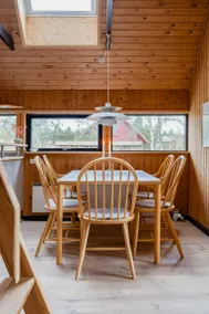 Child-friendly house with barbeque, garden & terrace - Image 4