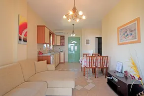 Flat with terrace & garden | Mountain view | Beach nearby - Image 2