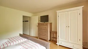 Holiday apartment with garden | Garden view - Image 5