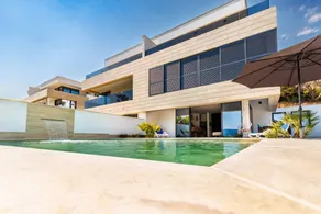 Children-friendly lovely house with barbecue, terrace & pool | Panoramic view | Pet-friendly - Image 3