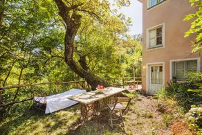 Agriturismo Il Filo di Paglia: Suggestivo open space perfetto per rilassarsi nel verde - Giardino e terrazza privati - Servizio di Ristorazione, Cantina di Vini Naturali e Massaggi - Image 3