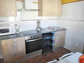 House with BBQ & terrace - Image 4