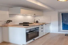 Charming cottage | Water view - Image 2