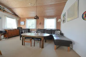 Holiday home with terrace, garden & BBQ - Image 5