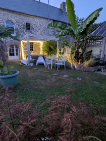 Family-oriented cottage with jacuzzi, terrace & barbeque | Garden view | Pet-friendly - Image 3