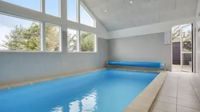 Children-friendly holiday home with sauna, garden & hot tub | Beach nearby | Dogs allowed - Image 2