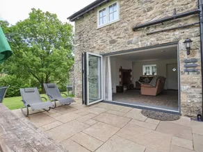 Cottage with jacuzzi & garden | Pets allowed - Image 4