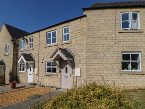 Cottage with garden - Image 2