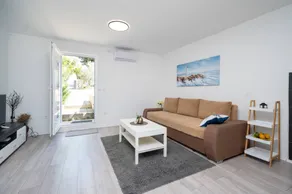 Holiday home with terrace, garden & hot tub - Image 2
